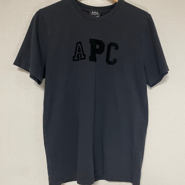 A.P.C. 블랙 티셔츠 M