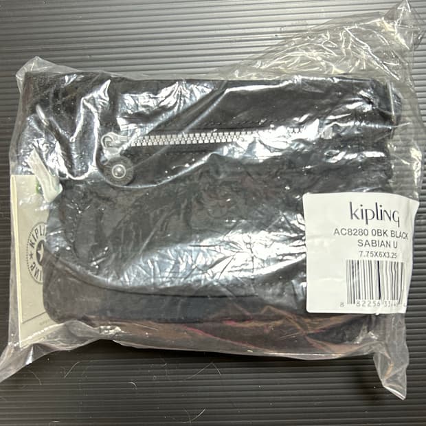 (미개봉 새상품) 키플링 크로스백 블랙