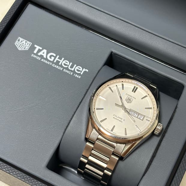 태그호이어 까레라 칼리버5 실버 41mm