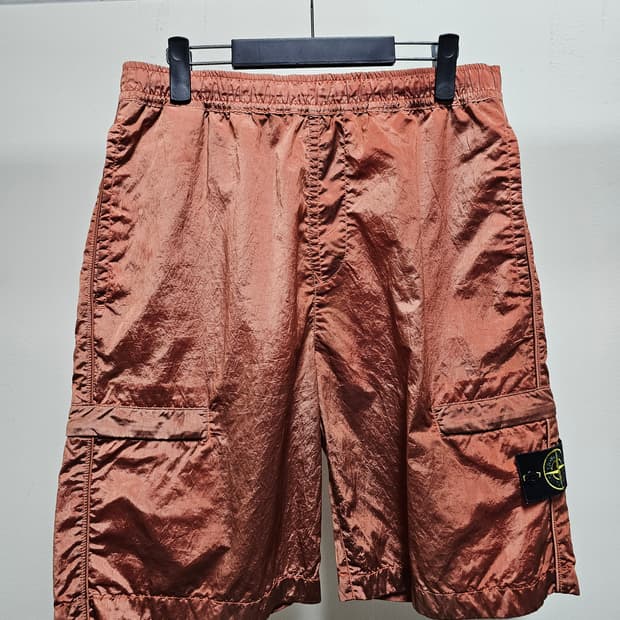 스톤아일랜드 나일론 메탈 반바지