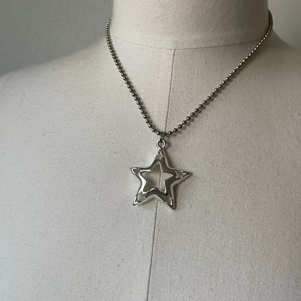 Star silver necklace