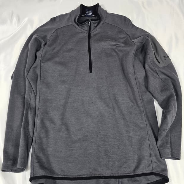 아크테릭스커버트하프집