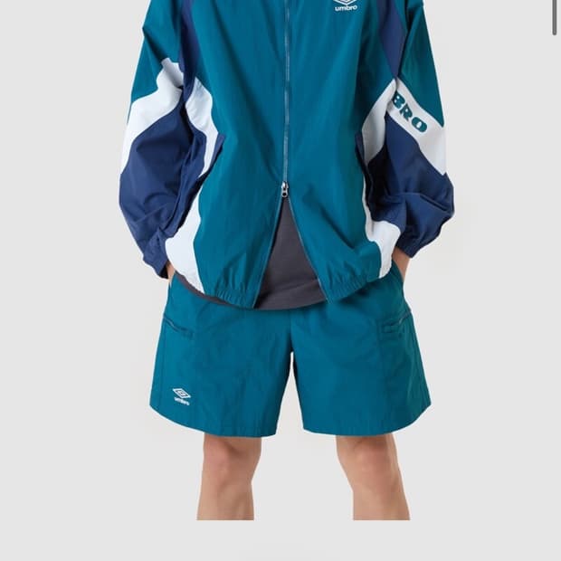 엄브로 팝러쉬 컬러블럭 스탠넥 바람막이 자켓