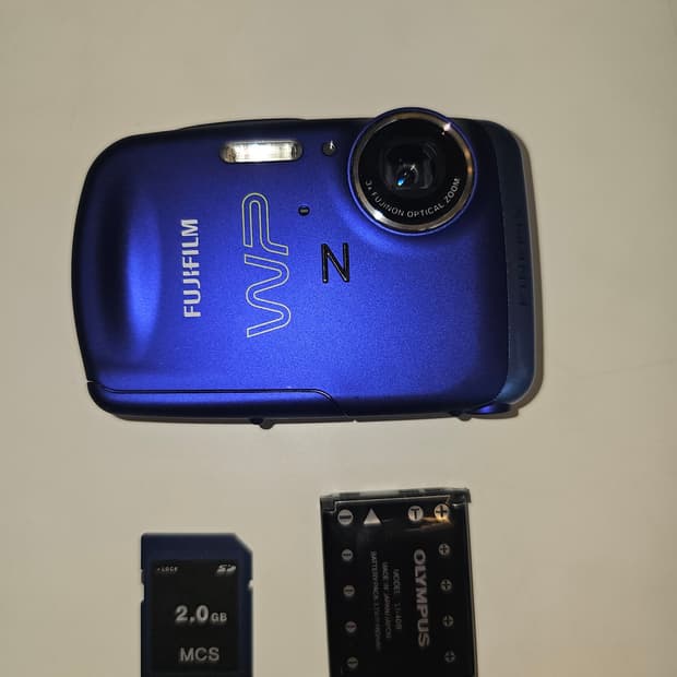 후지필름 WP z33 카메라 블루 + 배터리 + 2GB SD 카드