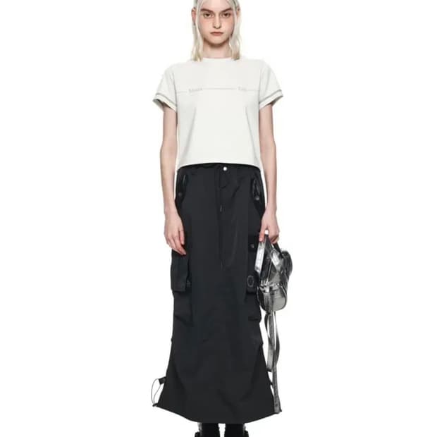 마뗑킴 CARGO MAXI SKIRT IN CHARCOAL