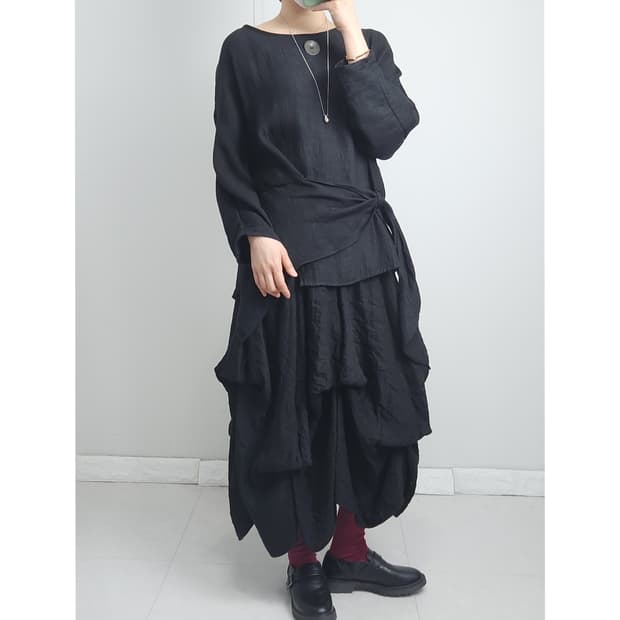 언발 블라우스•셔링 스커트 셋업