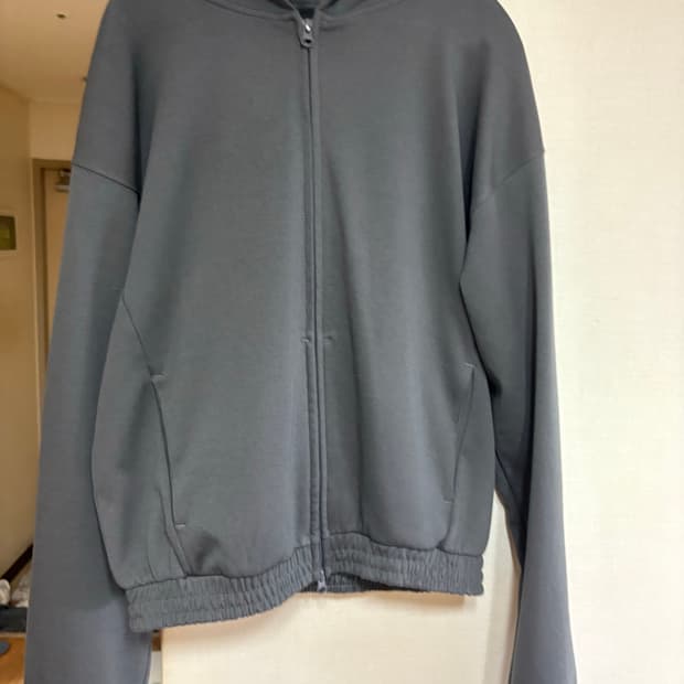 다이브인 크롭 후드집업 판매합니다