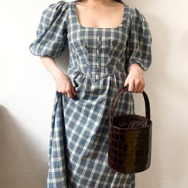 [EU38] 알렉사 청 체크 퍼프슬리브 원피스