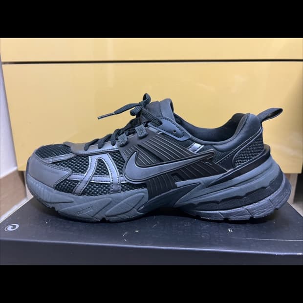 나이키 V2K 런 블랙 280