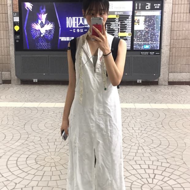 인사일런스우먼 자카드 화이트 슬릿 롱 원피스