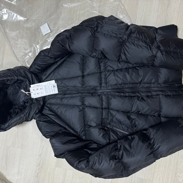 [M] 스키즘인듀싱 경량패딩 새상품