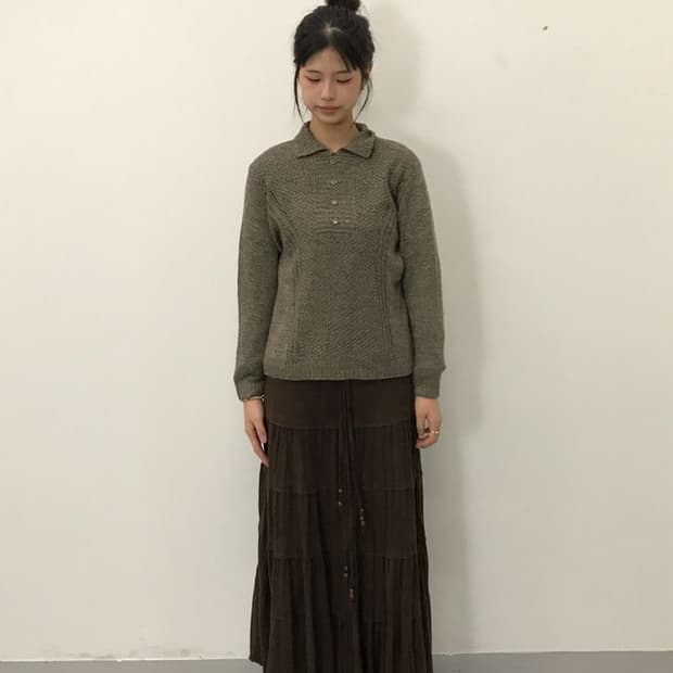 JPN Natural Basic Brown Henley Knit
