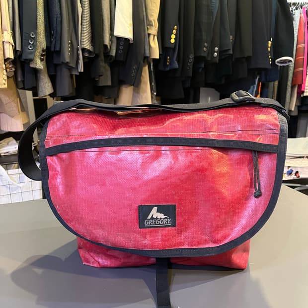 그레고리 셸터라이트 메신저백
