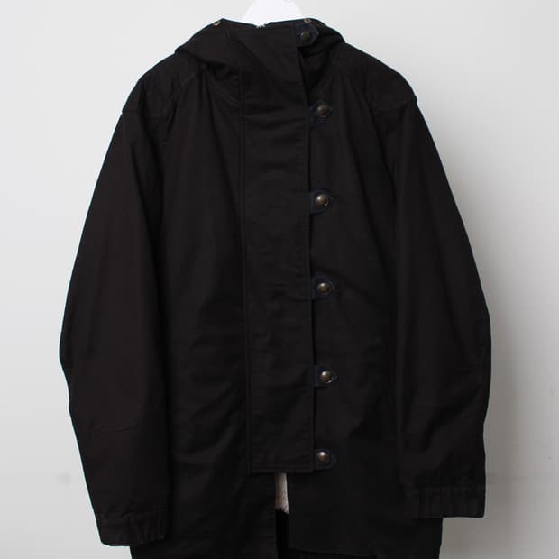 츠모리치사토 후드코트