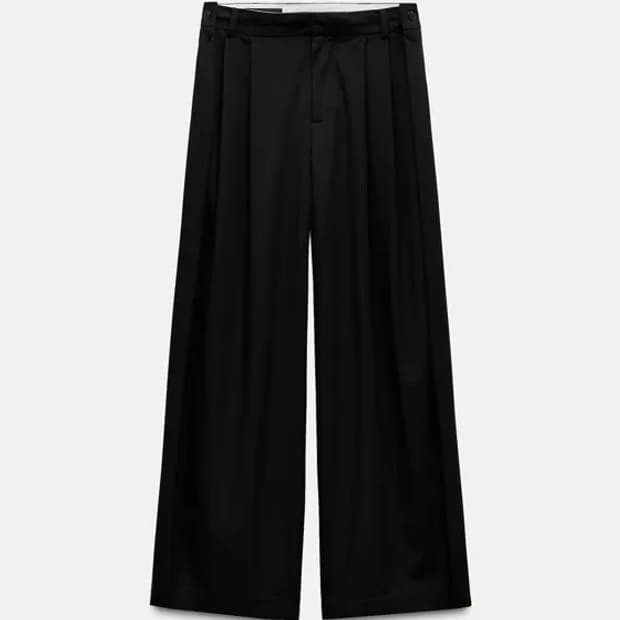 Zara 블랙 사이드 버튼 플리츠 디테일 슬랙스 팬츠