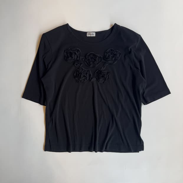 Black Rose Applique T-shirt 