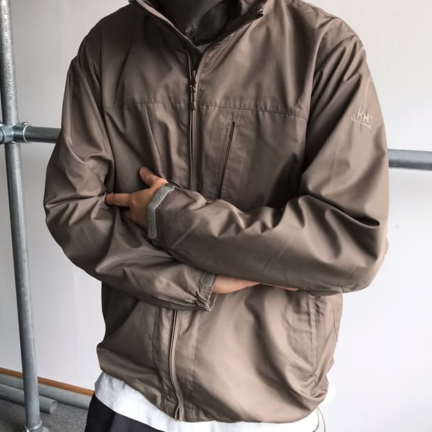 HELLY HANSEN
