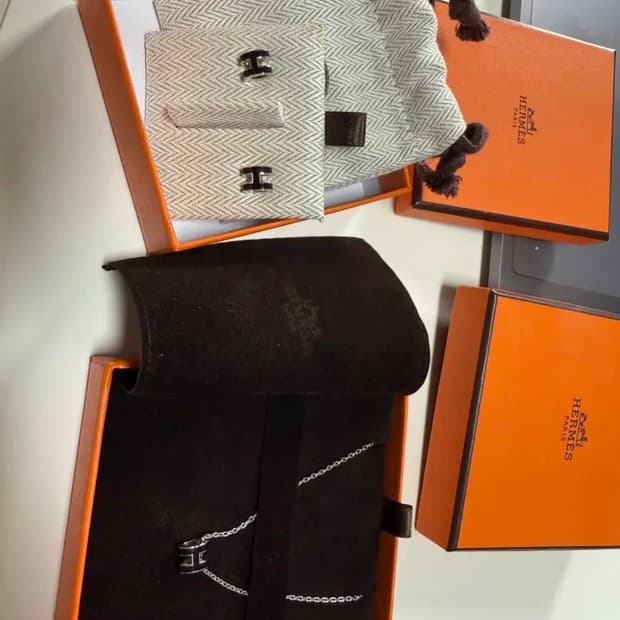 에르메스 팝아슈 미니 블랙실버 귀걸이& 목걸이