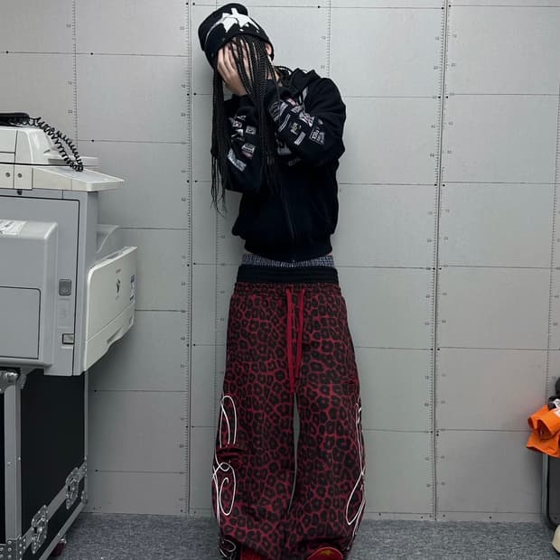 Leopard Graphic Opium Sagging Pants