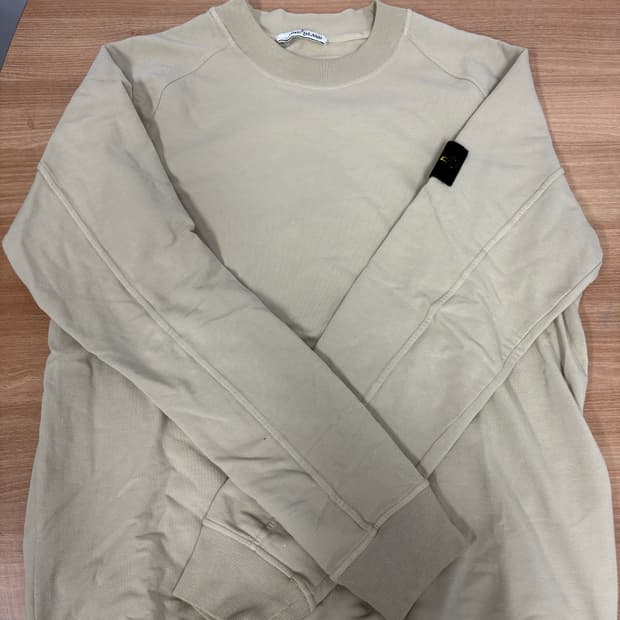 스톤아일랜드 맨투맨 샌드컬러 XL