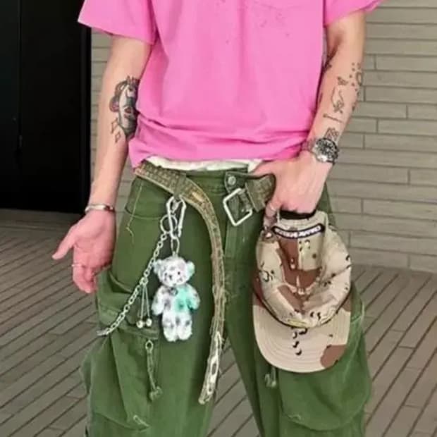 크롬하츠 댓그룹 스크롤 핑크 티셔츠