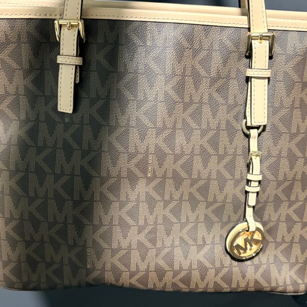 마이클코어스 제트셋 트래블 토트백