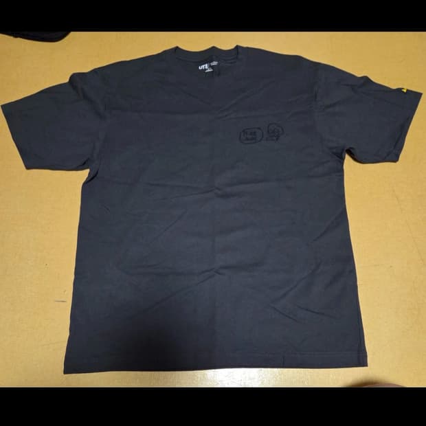 유니클로 바스키아 UT 반팔티 블랙 L
