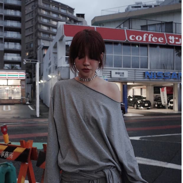 프레클 루즈 컷팅 티셔츠