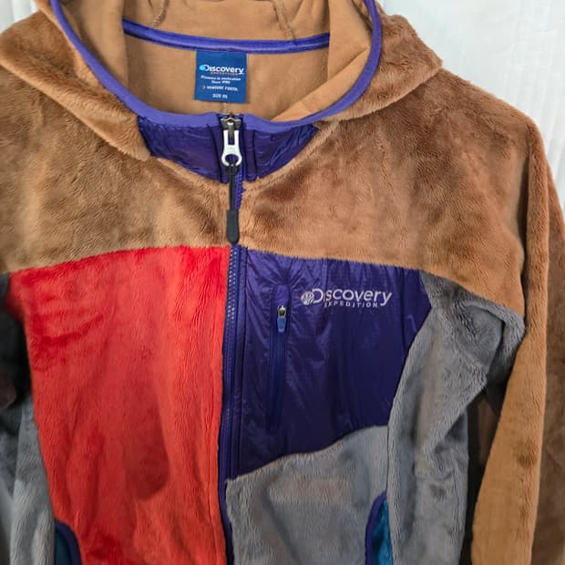 디스커버리 뽀글이자켓 