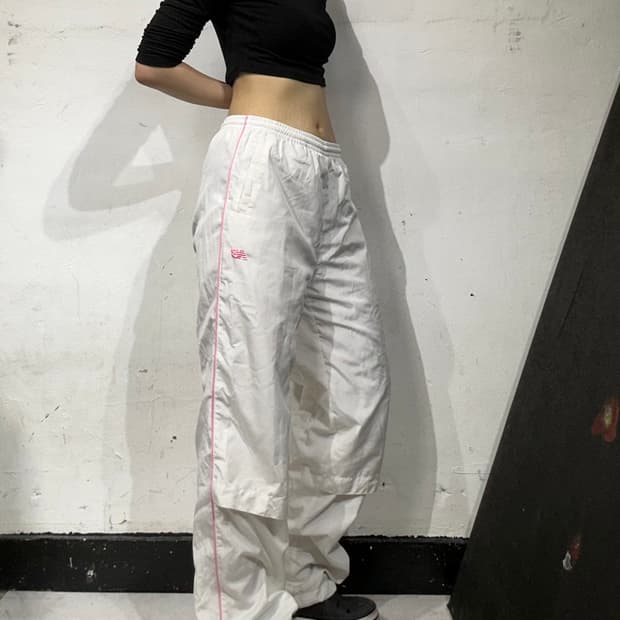 뉴발란스 화이트 딸기우유 핑크 사이드 라인 트랙 팬츠 추리닝 바지 M