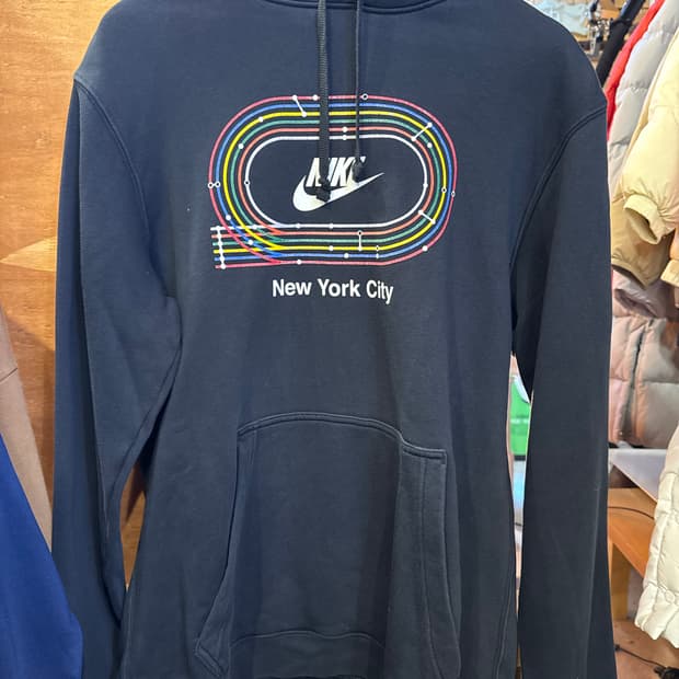 나이키 뉴욕 시티 그래픽 블랙 후드티