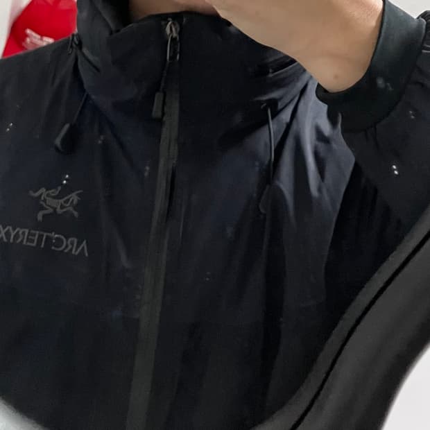 아크테릭스 피션AR자켓 우먼 블랙