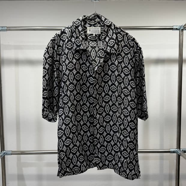 Maison Margiela — 지오매트릭 패턴 오픈 셔츠