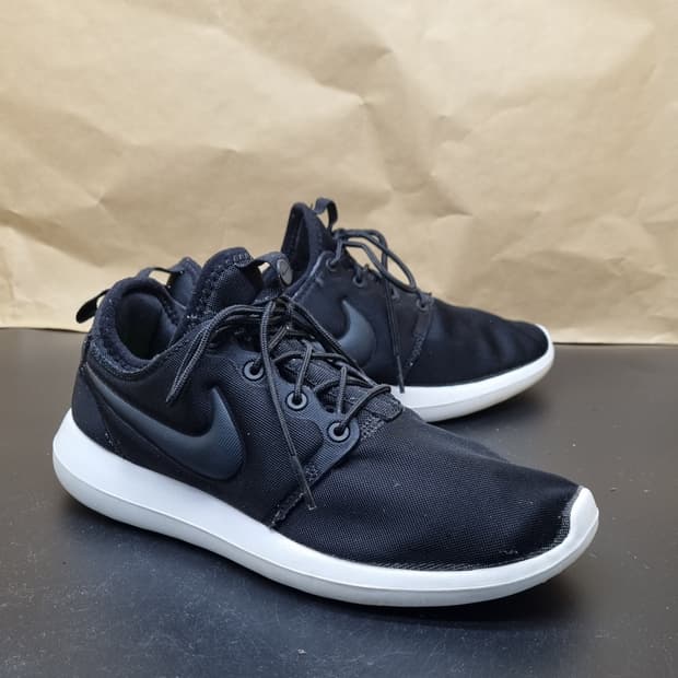 나이키 로쉬투 여성런닝화235 