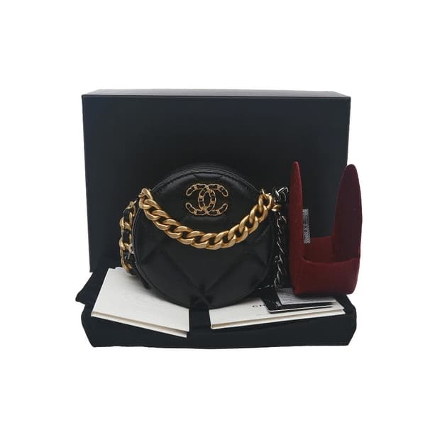 [S급] 샤넬 19 체인 클러치 판매합니다!!!