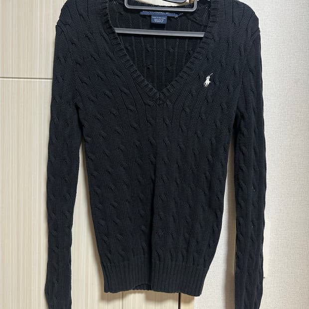 폴로 브이넥 니트 