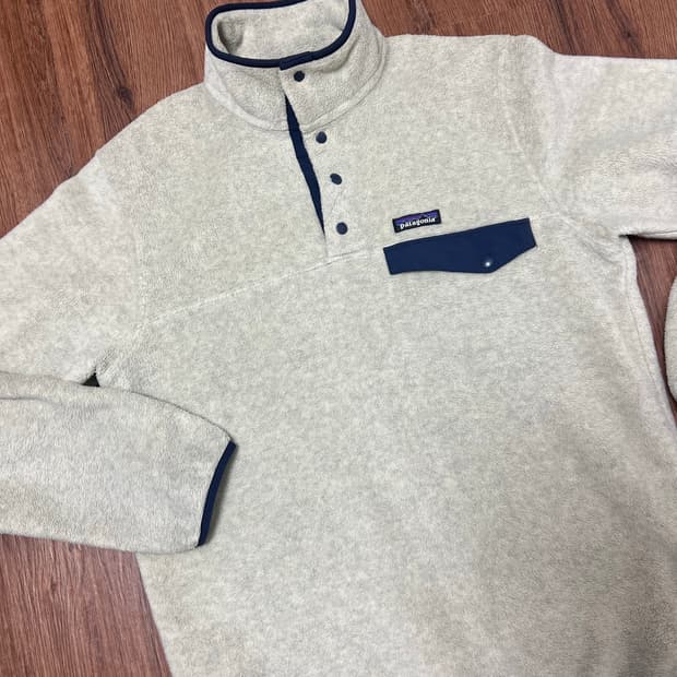 파타고니아 신칠라 풀오버 M 오트밀