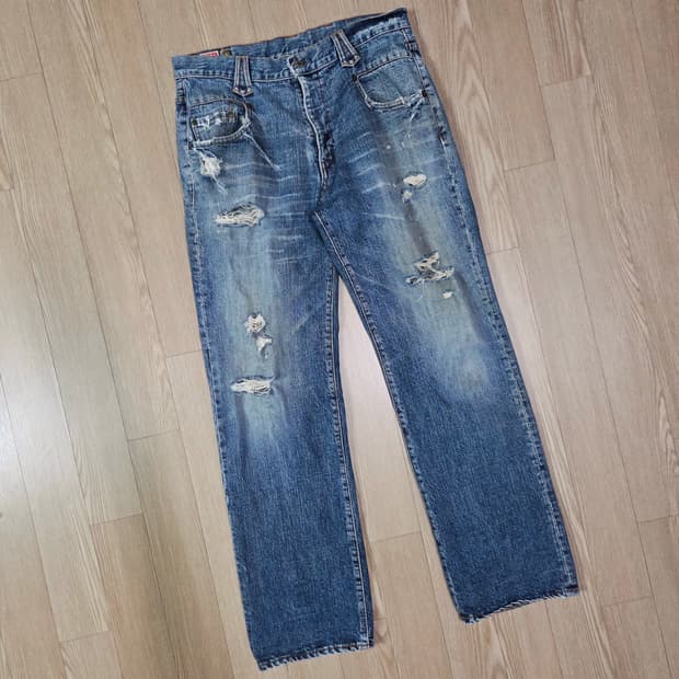 PEOPLE JAPAN 신치백 워싱 디테일 데님 팬츠