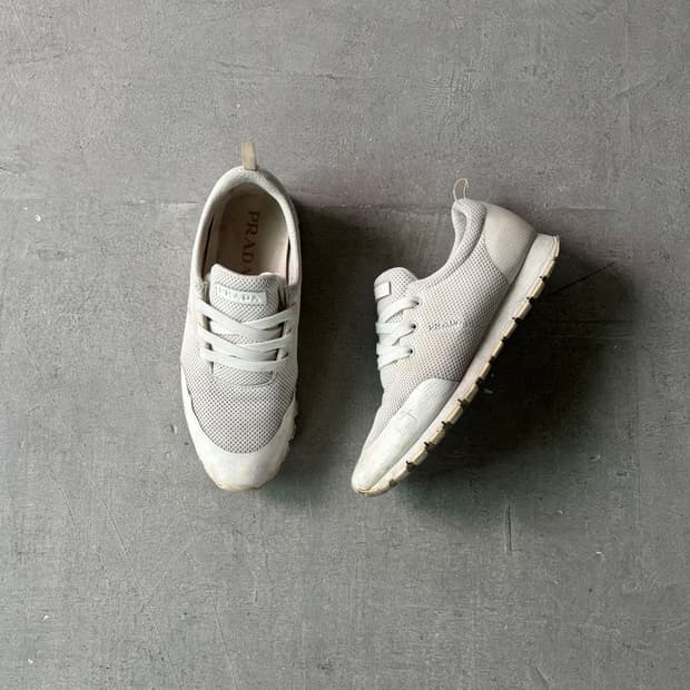 프라다 00‘s 매쉬 스니커즈 