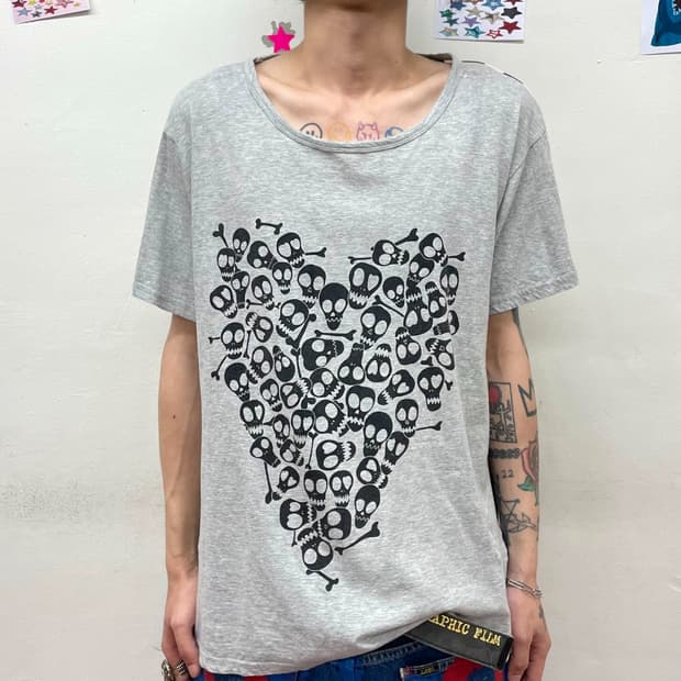Skull Heart Back Stripe T-shirt