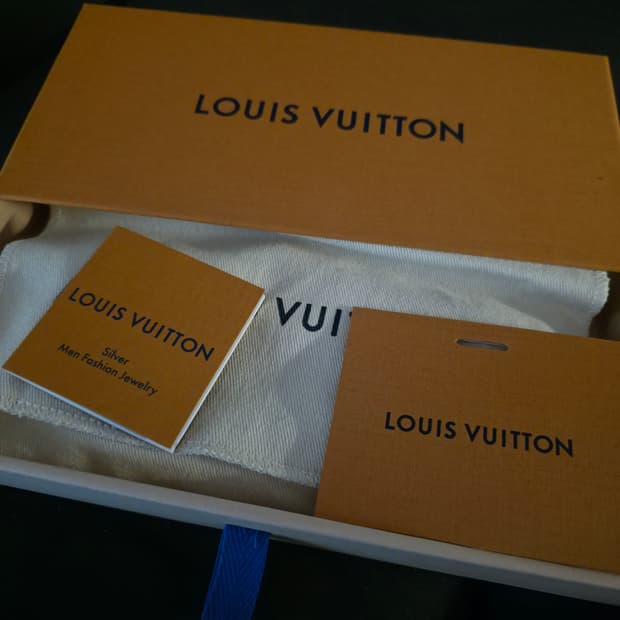 [새상품] 루이비통 세일러 목걸이 판매 합니다