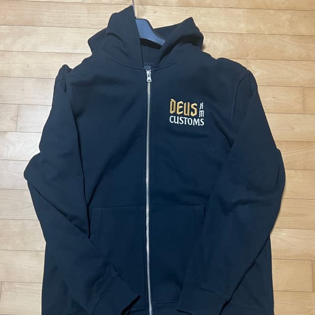 Deus 후드집업