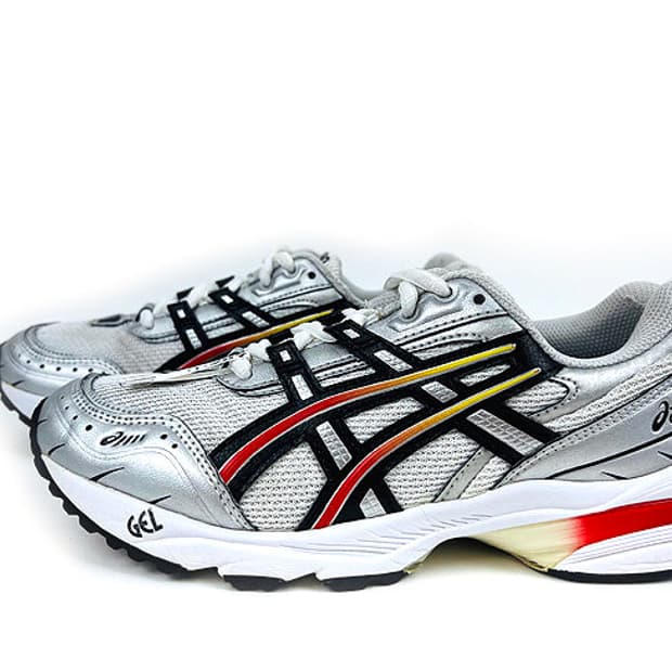 (245) 아식스 젤 1090