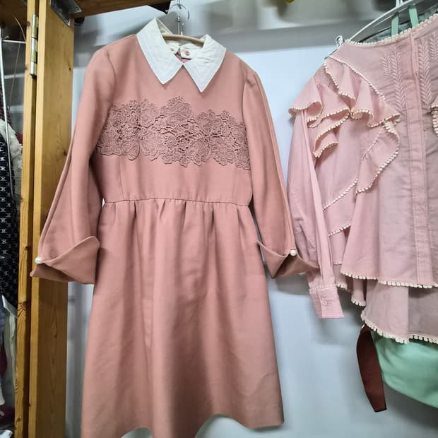 질스튜어트 자수실크 원피스