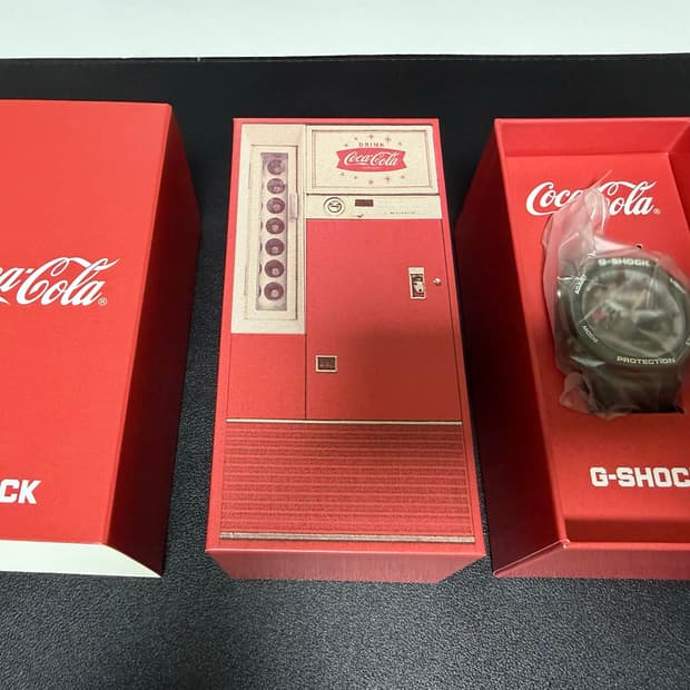 [국내정발] 지샥 x 코카콜라 GA-2100CC-3ADR 새상품