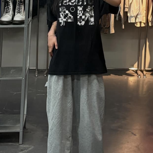 스투시 NO4 플라워 블랙 반팔 A3665