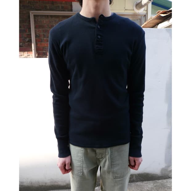 비즈빔 헨리넥 롱슬리브