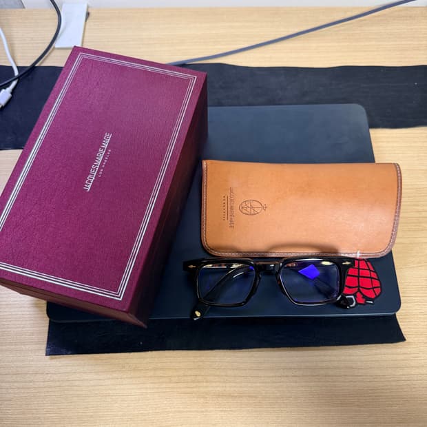 자크마리마지 모스코바 씬스퀘어