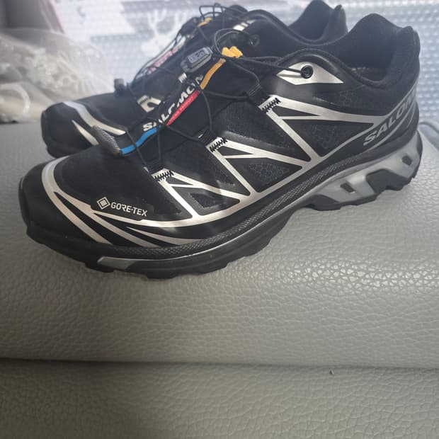 살로몬 XT-6 블랙 고어텍스 운동화 265