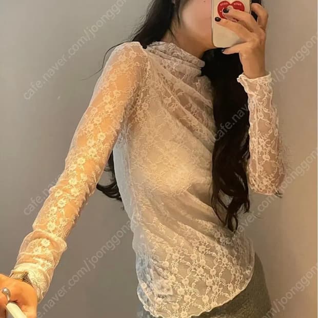 (미시착 새상품) 플레따 레이스 롤 넥 프릴 티셔츠 화이트